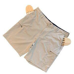 IZOD Golf Bermuda Shorts Mens Sz 42 Khaki-Beige Zip Pockets #155G